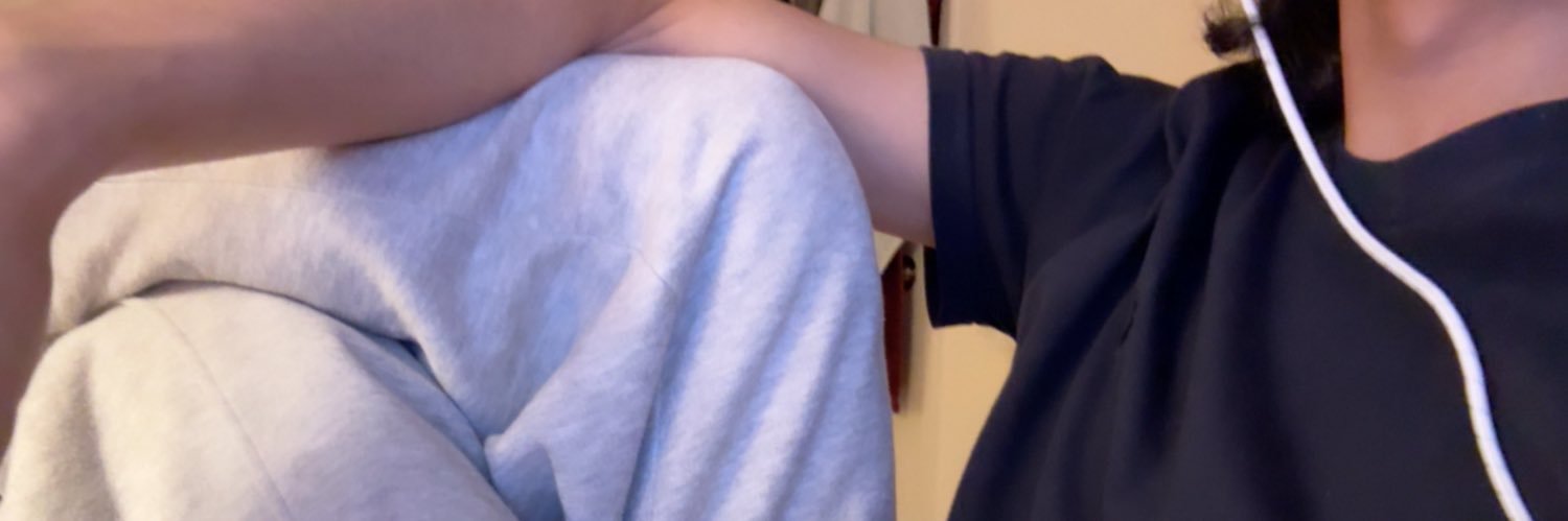 F banner