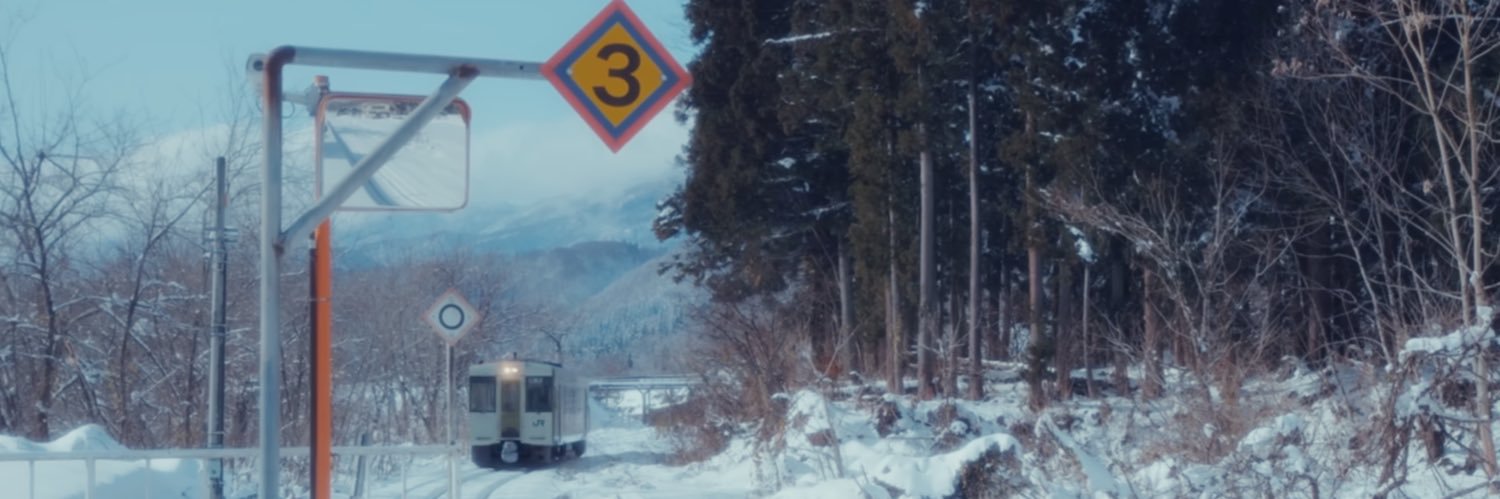 HYBE censors gay people banner