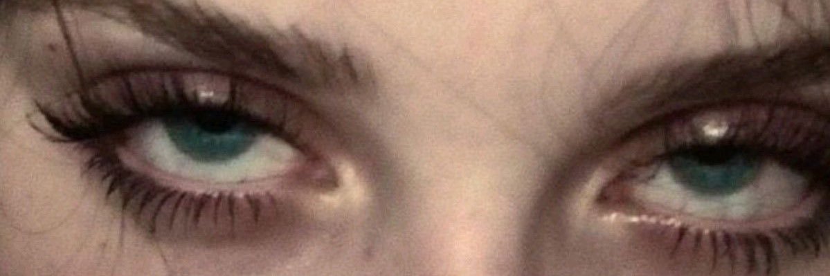 𝔲𝔯 𝔟𝔞𝔟𝔦𝔢𝔰 banner