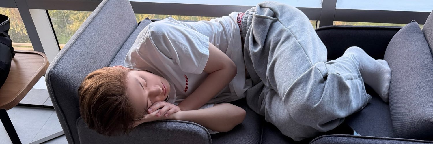 shL0v_'s profile banner image