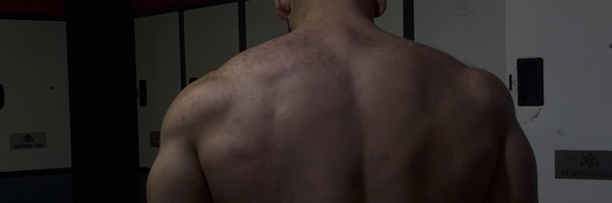 b8qhwn's profile banner image