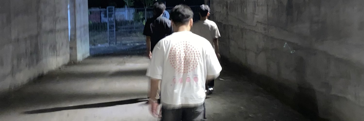 qqballeee's profile banner image