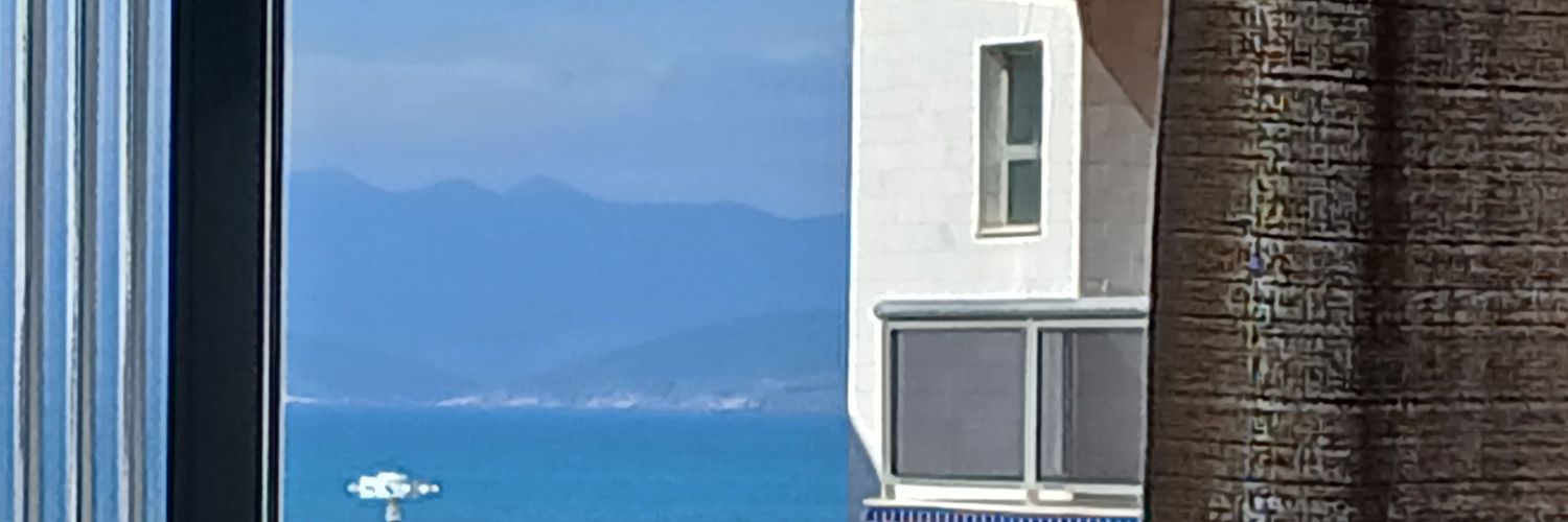 RobertaMen99899's profile banner image