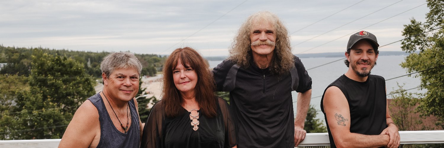 carlabonnell's profile banner image