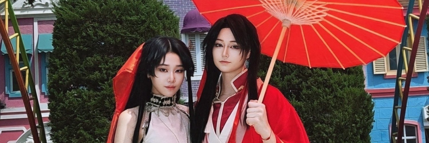 b_ella7179's profile banner image