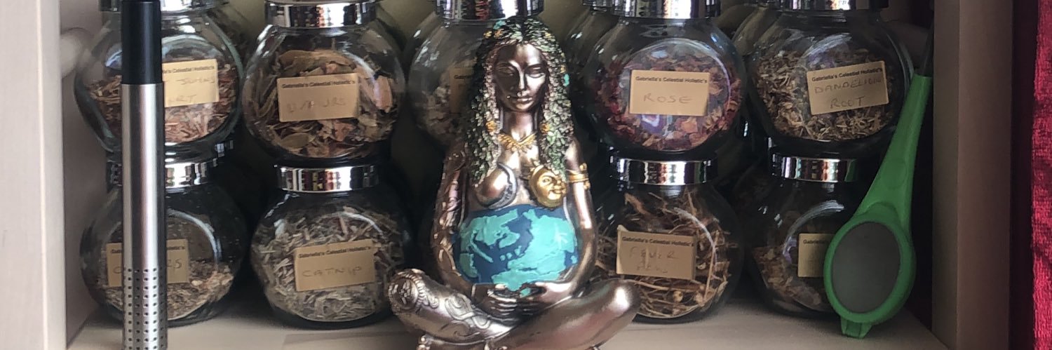 Gabby - the quiet observer banner