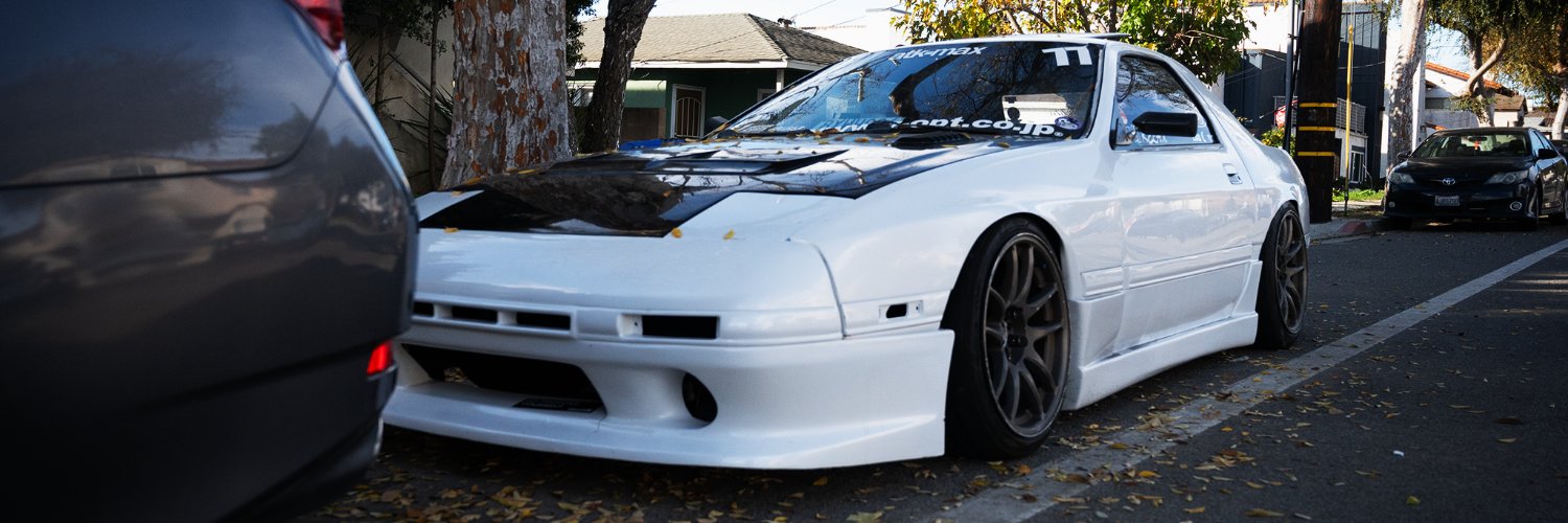 Paris Johnson banner