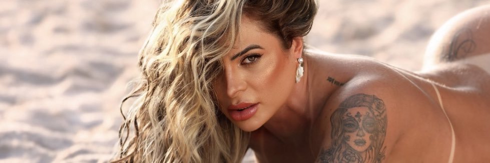 Nicolly Shultz banner