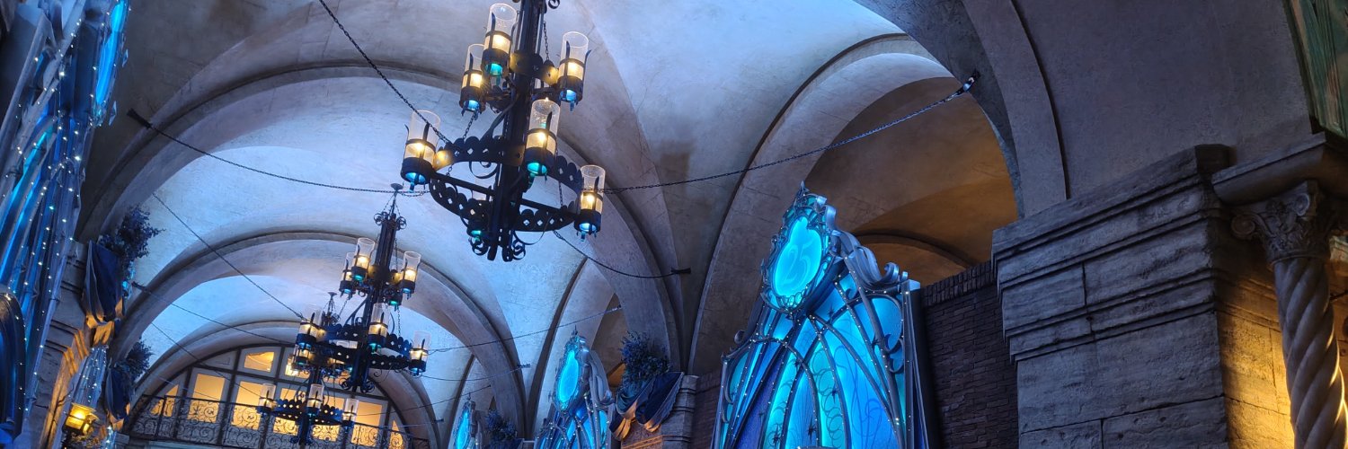 komo0121's profile banner image