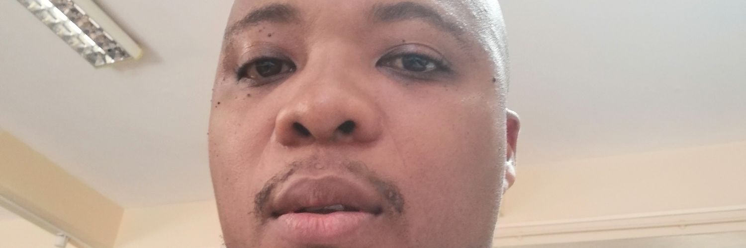Phimilee's profile banner image