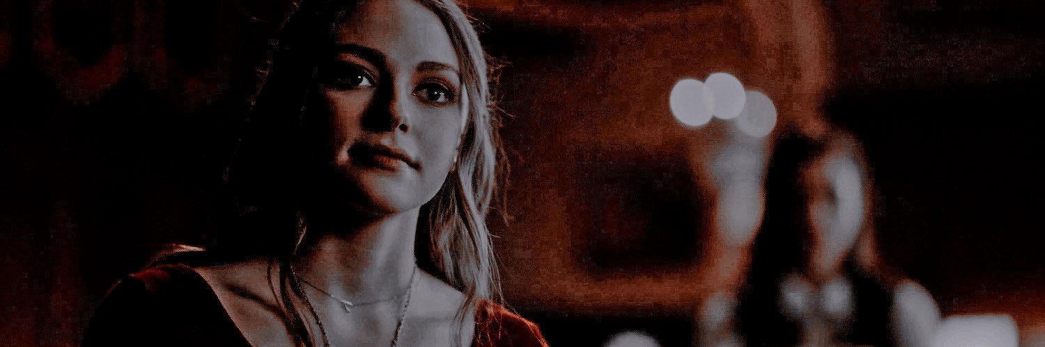 𝒚𝒖𝒍𝒊𝒂𝒏 banner