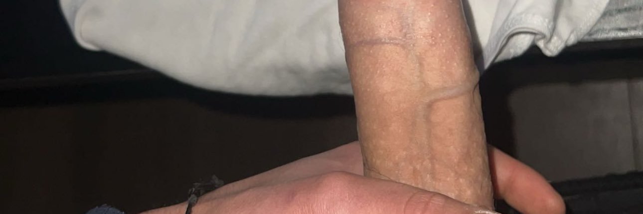 G banner