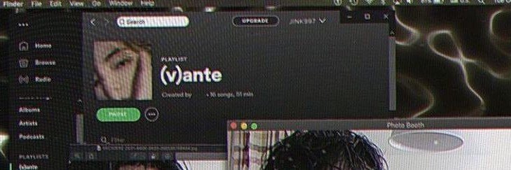 ✶ banner