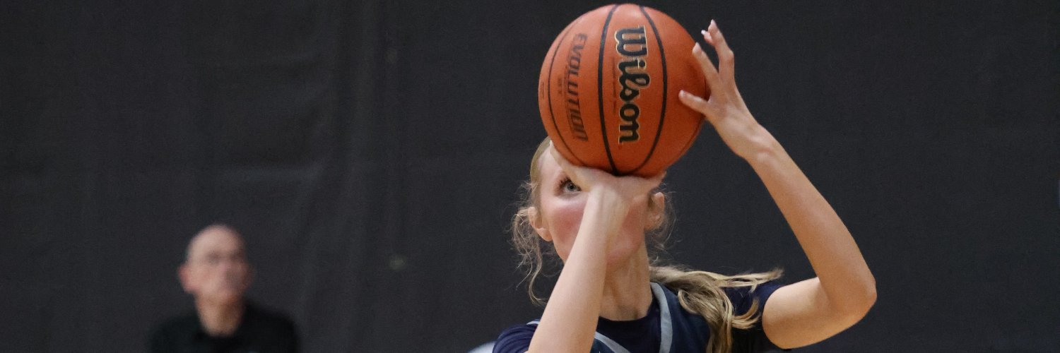 Lola Chamberlain banner