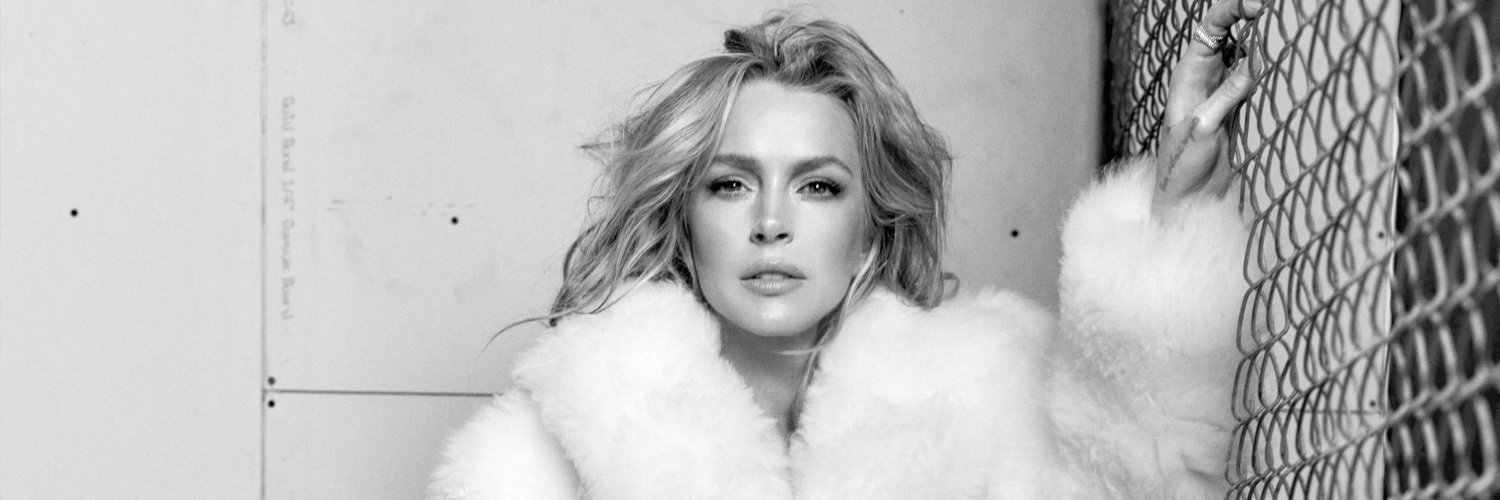 ELLE Magazine (US)'s banner