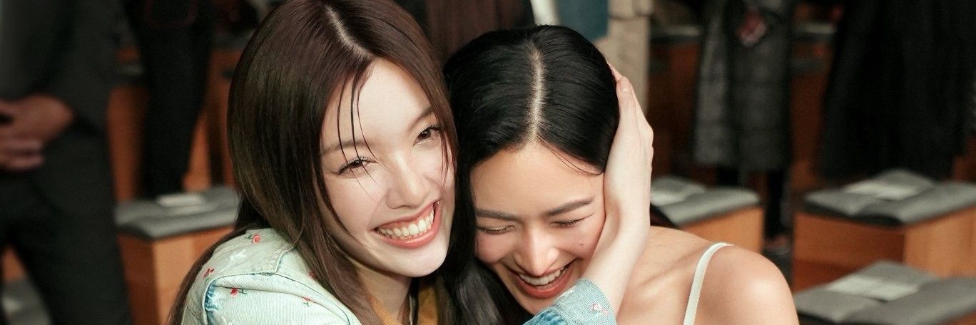 LO1127Love's profile banner image