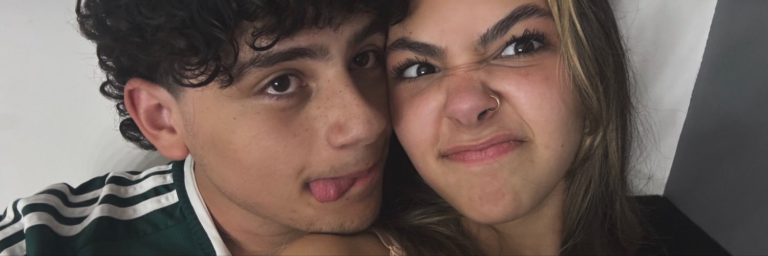 rarekissbae's profile banner image