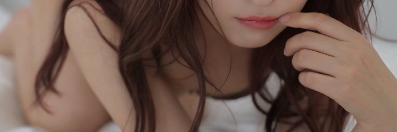 秋月もえ banner