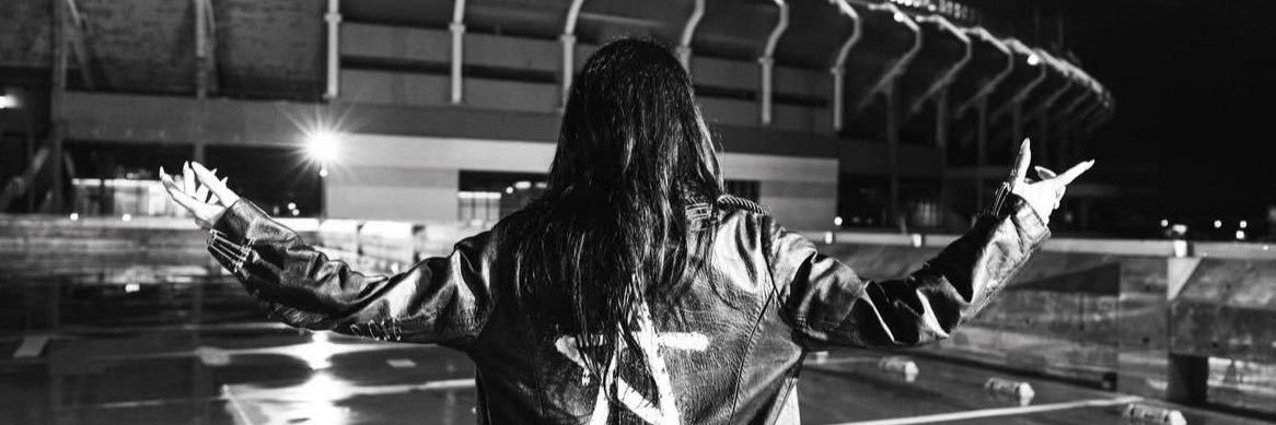 iloveshe33_'s profile banner image