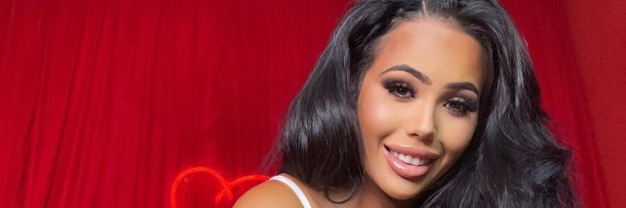 Roxyie D banner