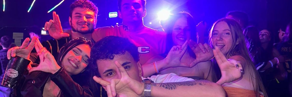 Moraes ⬛️🟨⬜️ banner