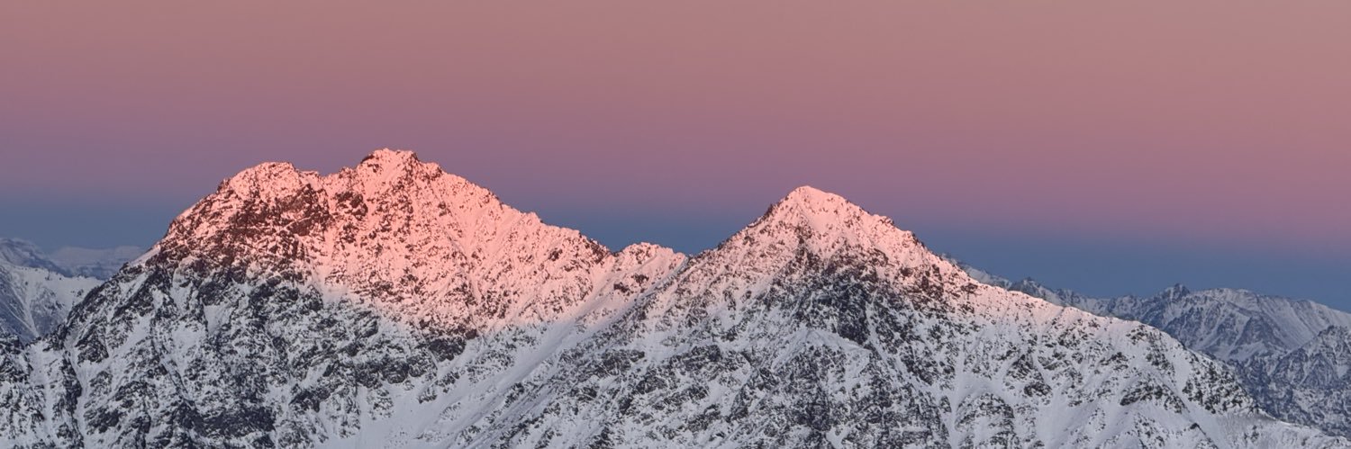 ChloeMartynuck's profile banner image