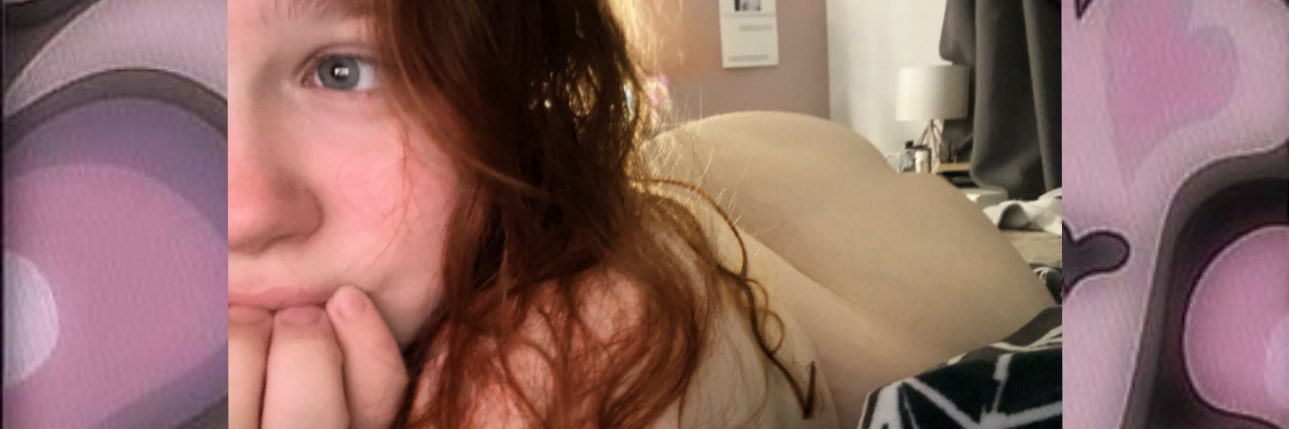elle | female feeder banner
