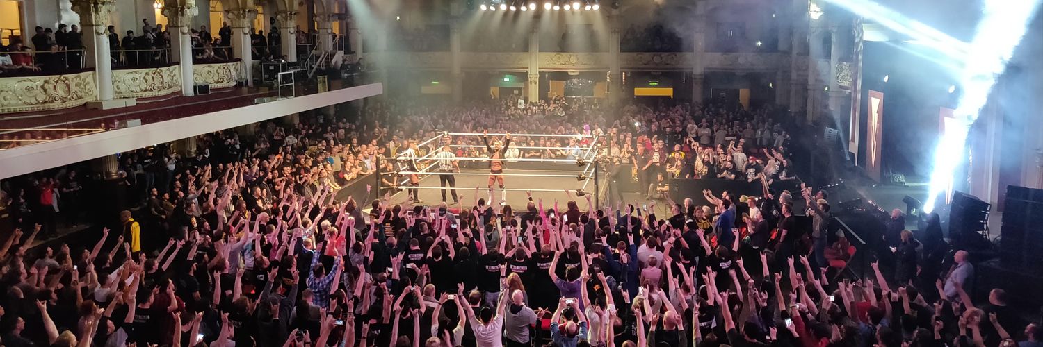 Liam Williams banner