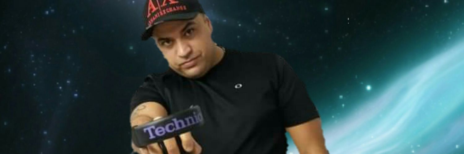 robluchesi's profile banner image