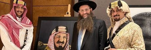 ابن آدم banner