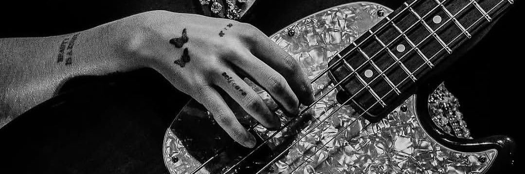 deftoes | shedtwt banner