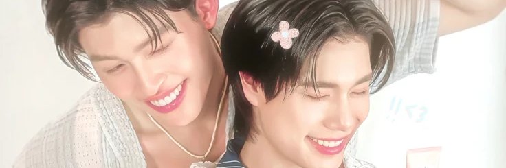 LookAtMePeach🍑 banner