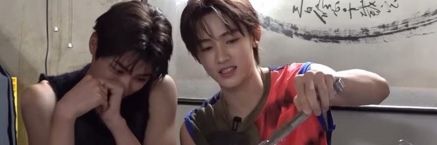 건 banner