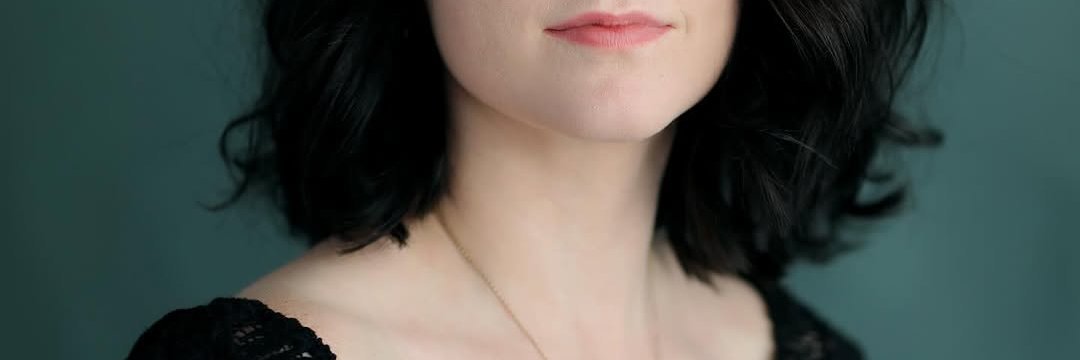 Evanna Lynch banner