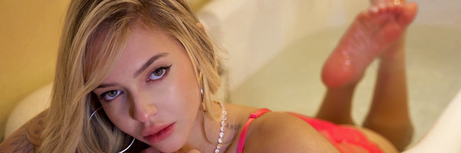 Natalia Martins banner