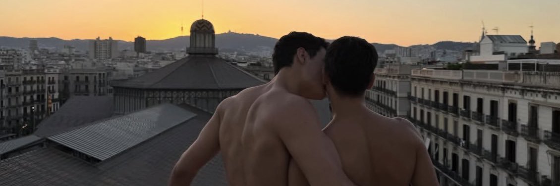 IanV102's profile banner image