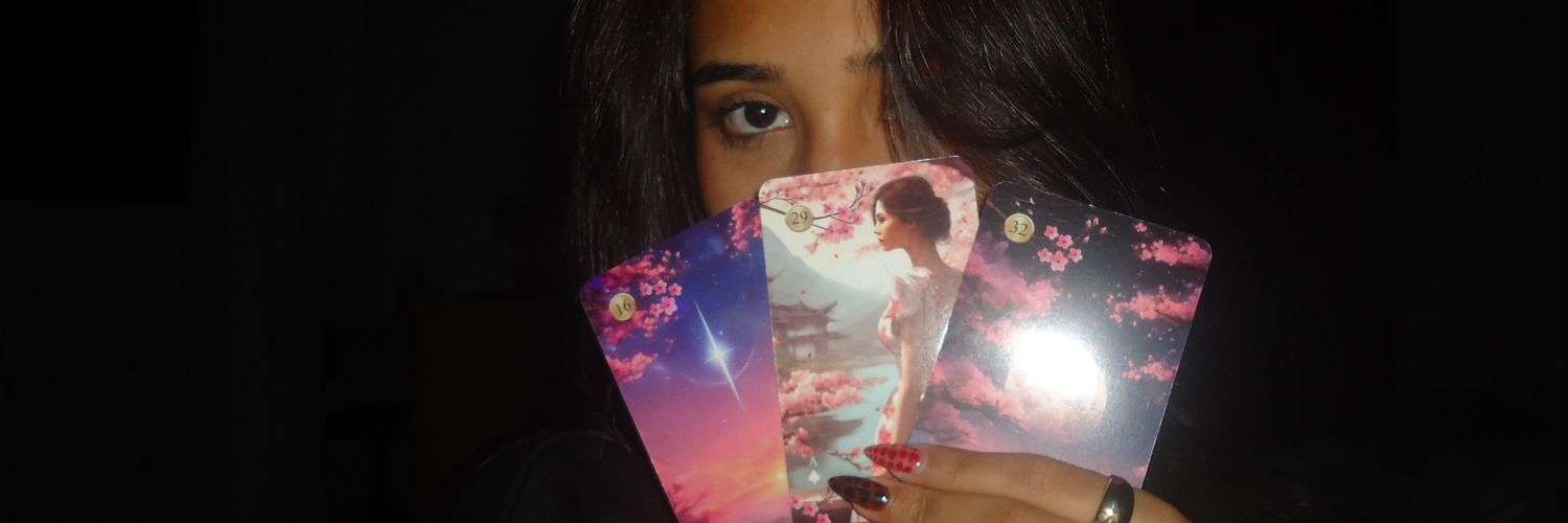 ninaroizz's profile banner image