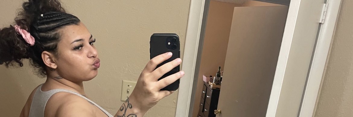 chellygivemhell🐬 banner