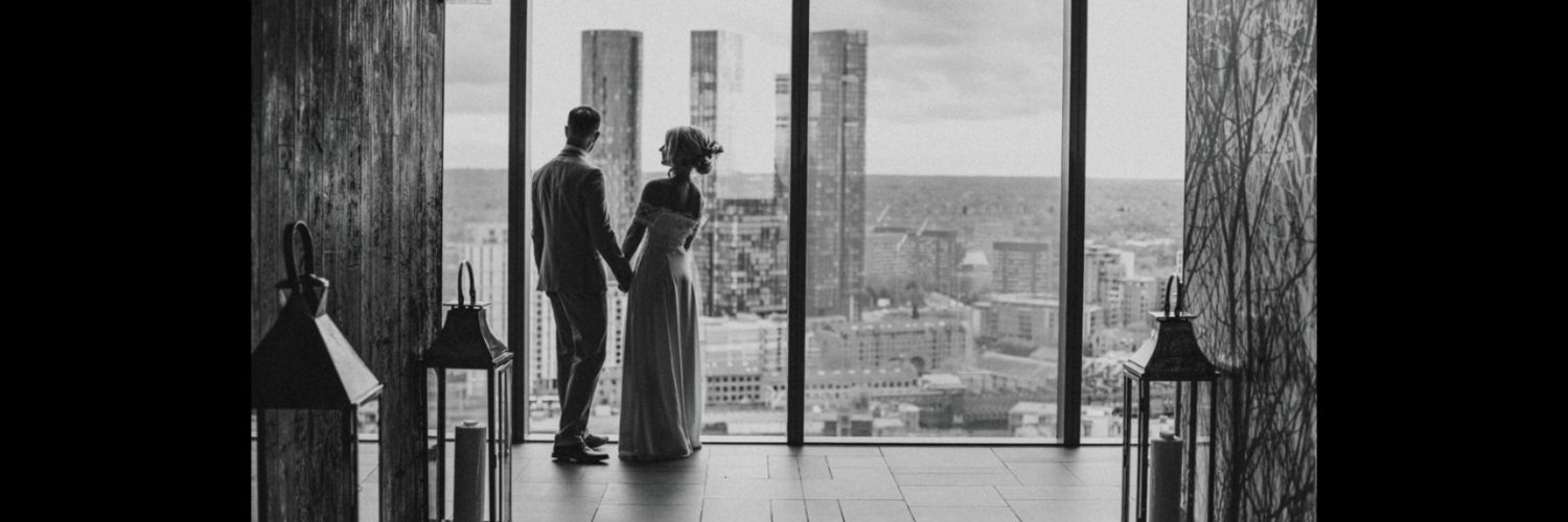 Laura Teeee 🇵🇸 banner