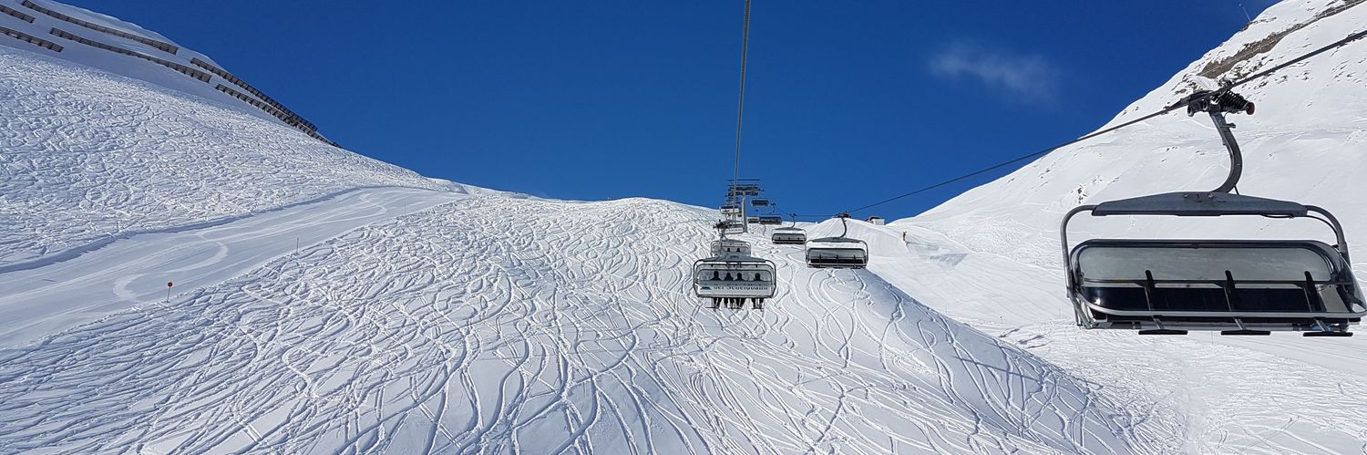 derolthof's profile banner image