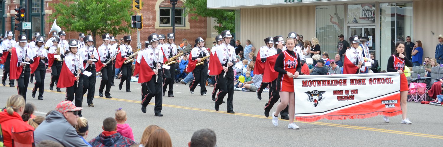 Moundridge Schools banner