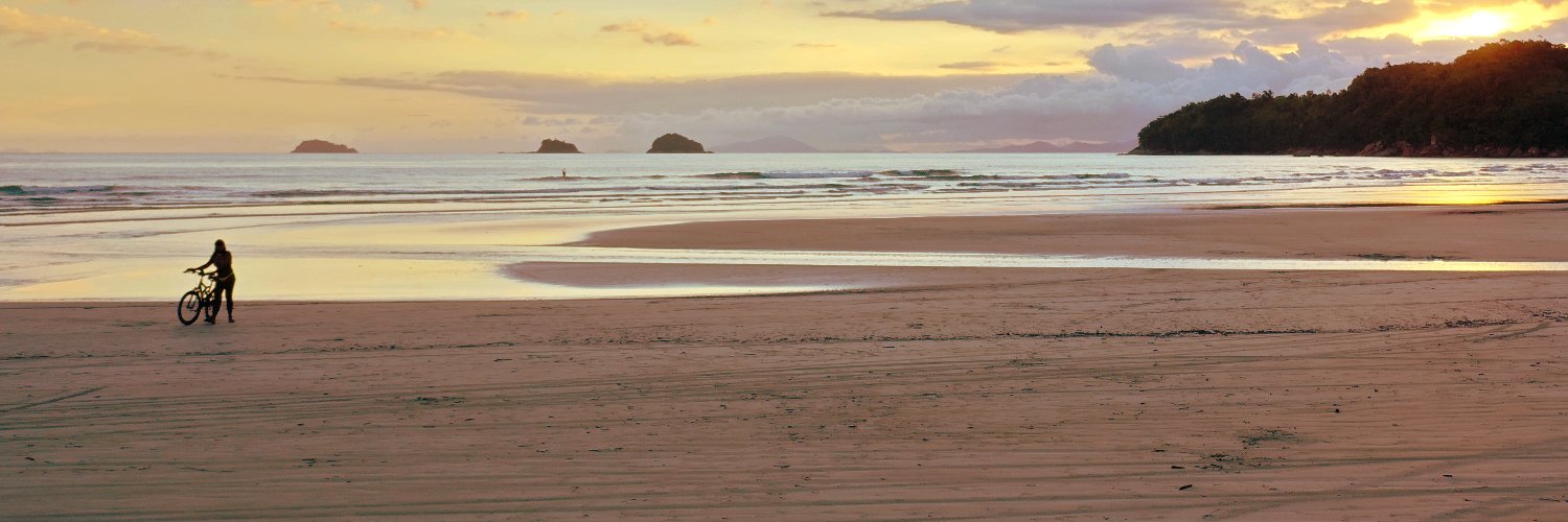 lturatti's profile banner image