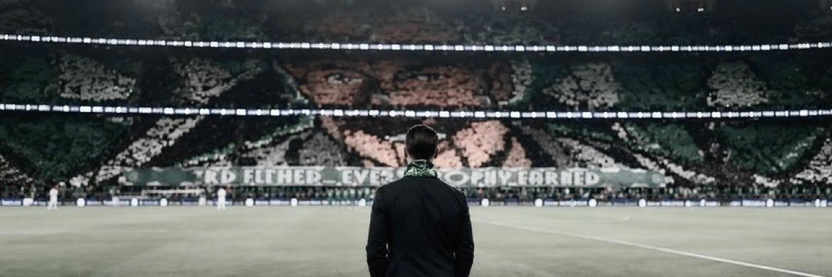 D53's profile banner image