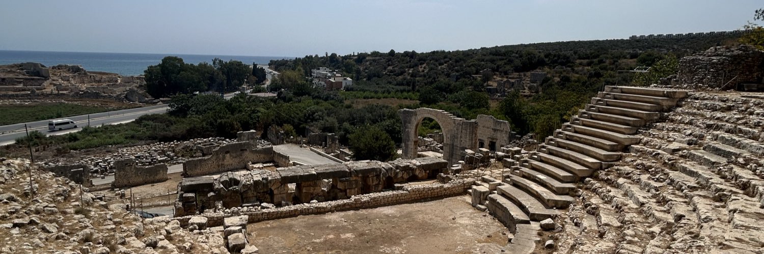 polidecoded ރ banner