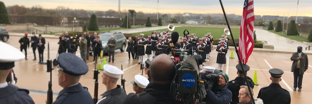 luis martinez banner