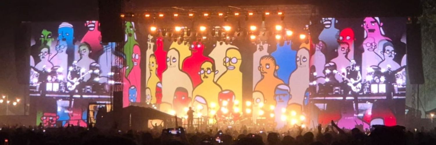 🄻🄴🄴 🄷🄰🅁🄽🄴🅂🅂 banner