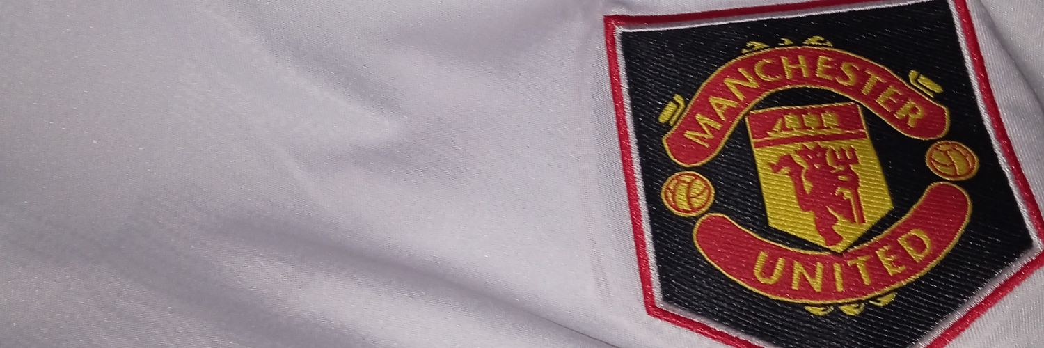 ade_fioye's profile banner image