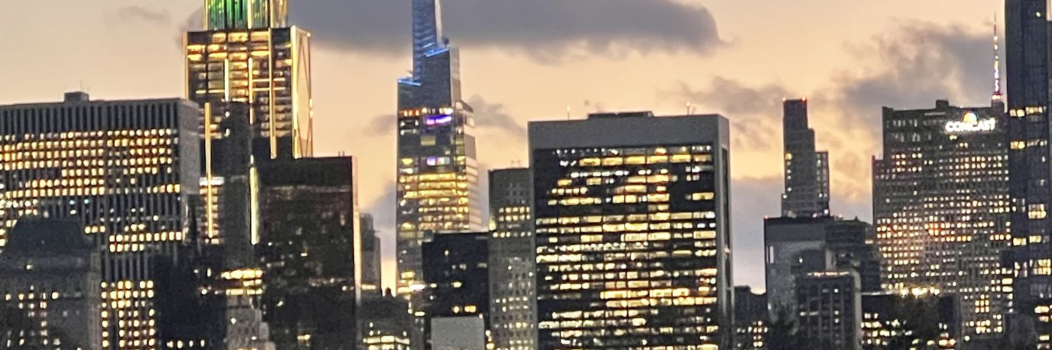 WolvesOfWar🇺🇸With🇮🇷 banner