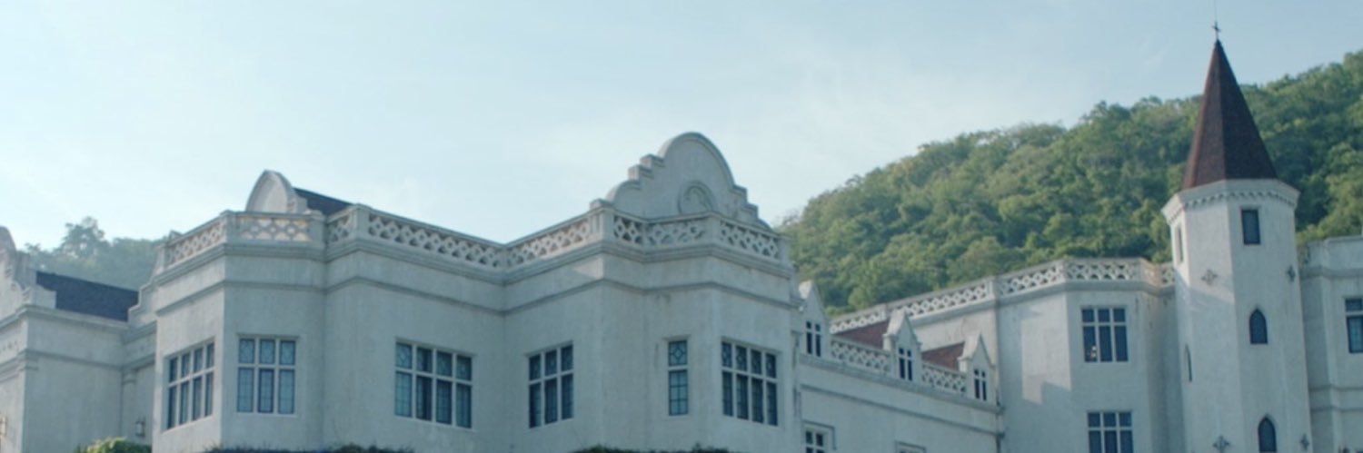 phuphunation's profile banner image