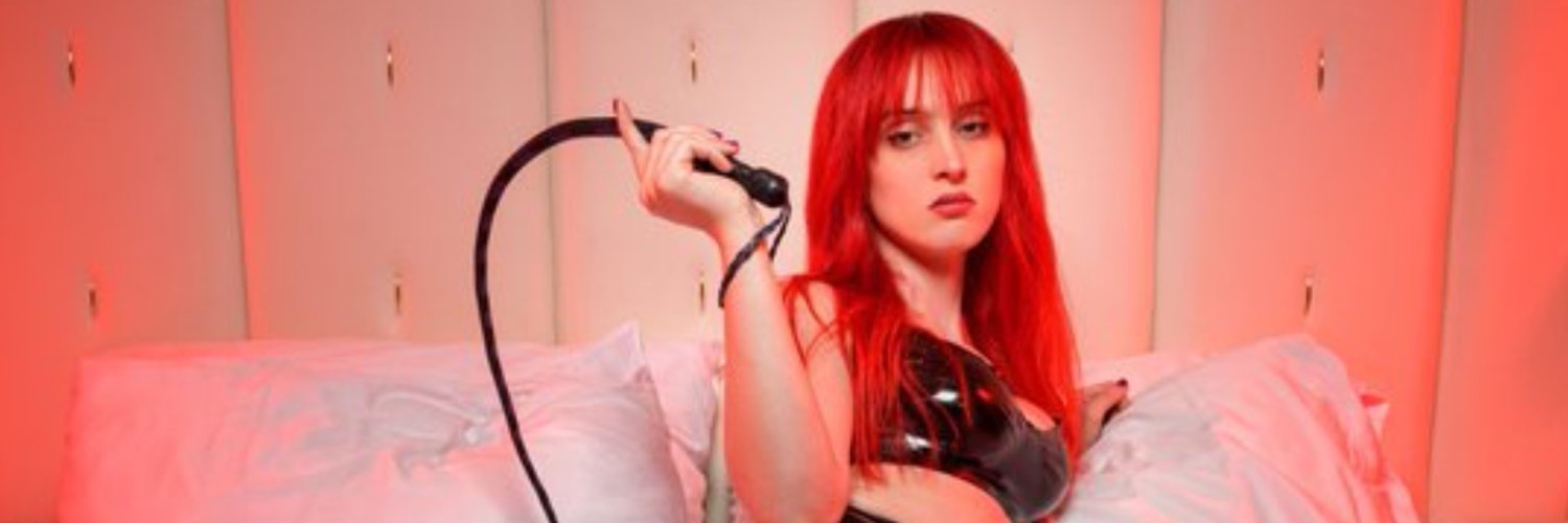 mistresszoered's profile banner image